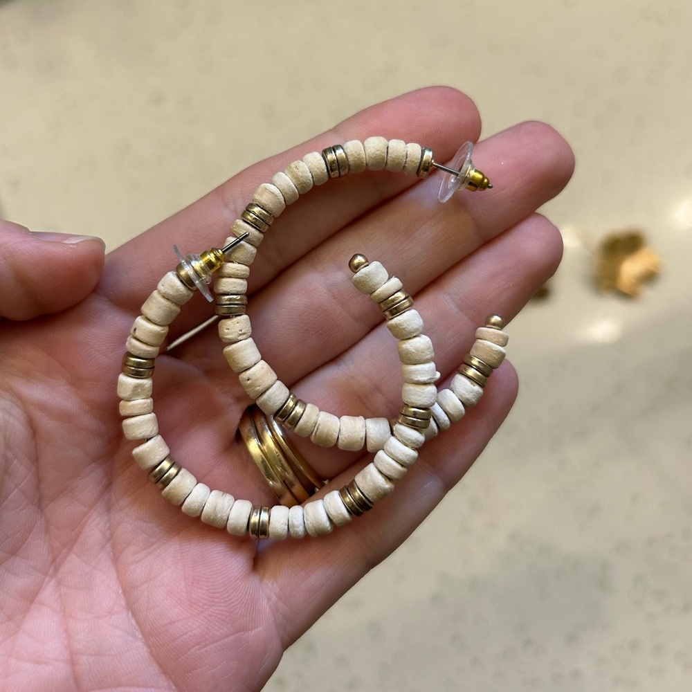 Natural White and Gold Hoop Earrings - Picture 3 of 3
